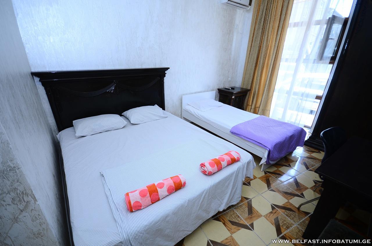 Hotel Belfast Batumi Esterno foto