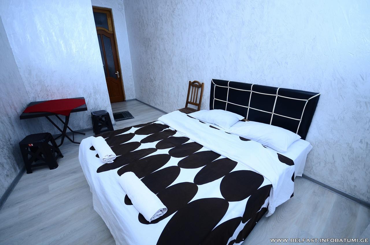 Hotel Belfast Batumi Esterno foto