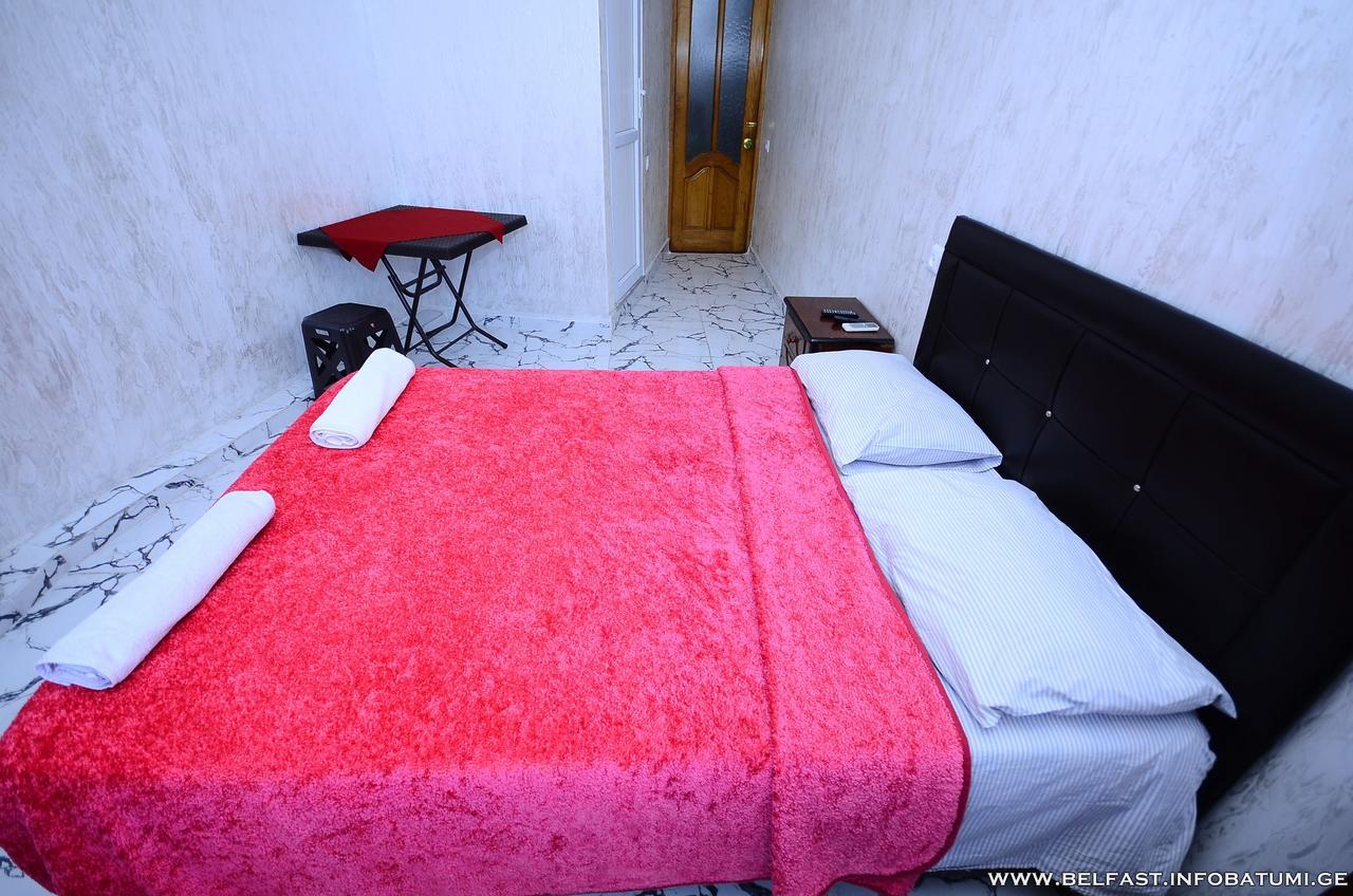 Hotel Belfast Batumi Esterno foto