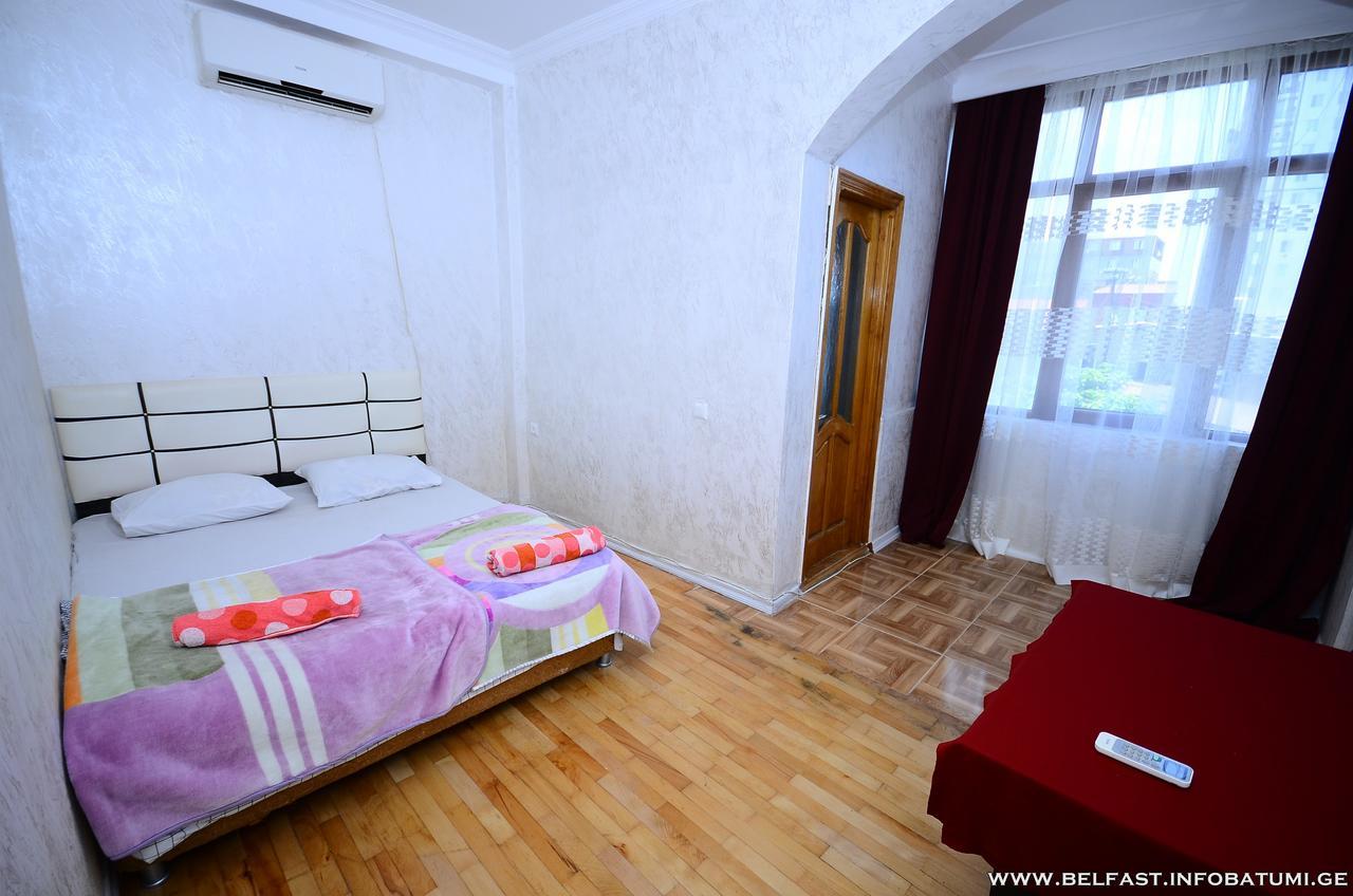 Hotel Belfast Batumi Esterno foto