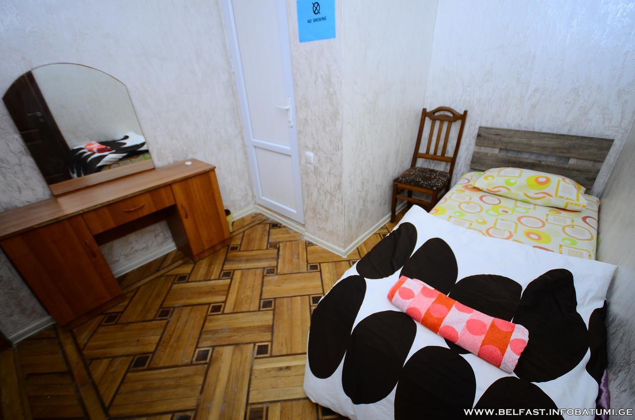 Hotel Belfast Batumi Esterno foto