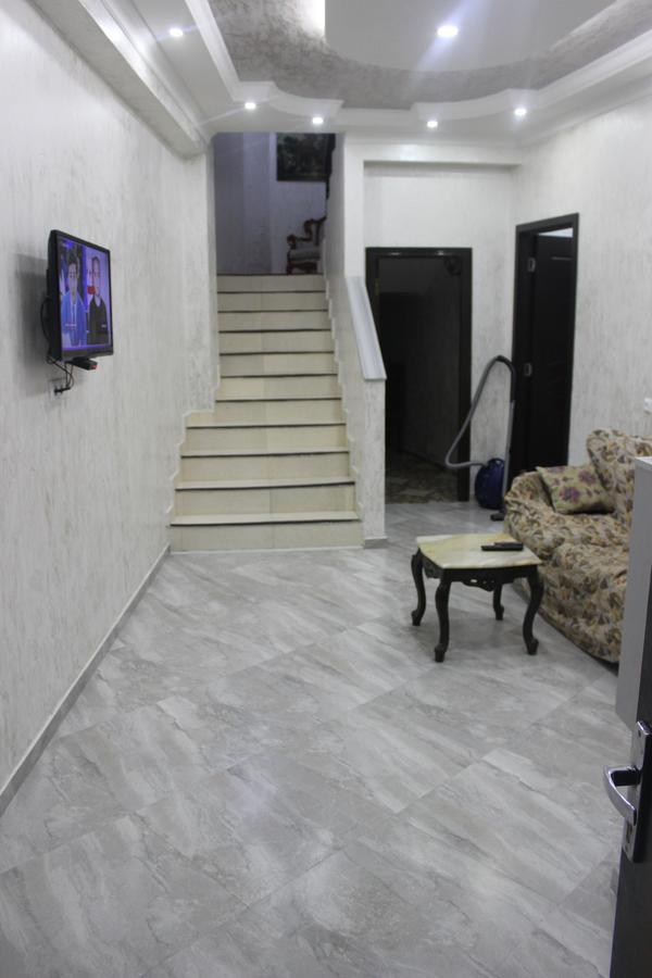 Hotel Belfast Batumi Esterno foto